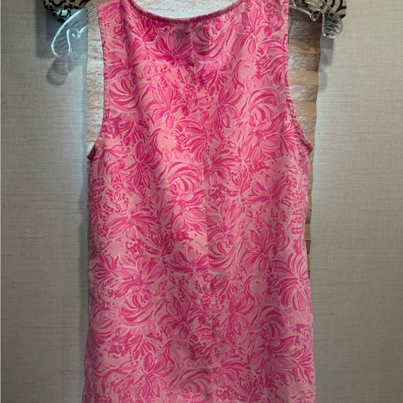 Lilly Pulitzer Pink and White Embroidered Short Set . - Picture 6 of 9